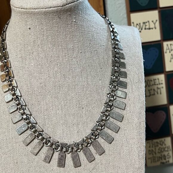 Premier Designs Silver Statement Necklace with Crystal Embellishments PDNK#2 - Picture 4 of 9